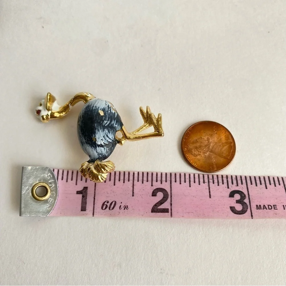 Vintage 60s Gerrys Ostrich Brooch Figural Bird Pin Gold Tone Pink Rhinestone‎